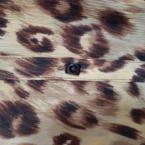 JH Collectibles animal print blouse size XL - Picture 5 of 7